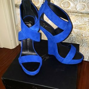 Giuseppe zanotti Alien Saby, 38, royal blue